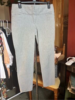 LOFT Light Gray Cropped Straight-Leg Pants